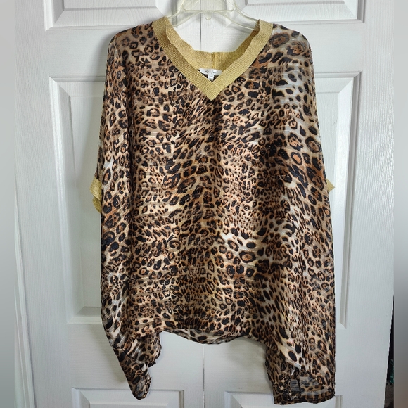 Mirror Image Tops - Mirror Image - Leopard Print Top Medium - NWT